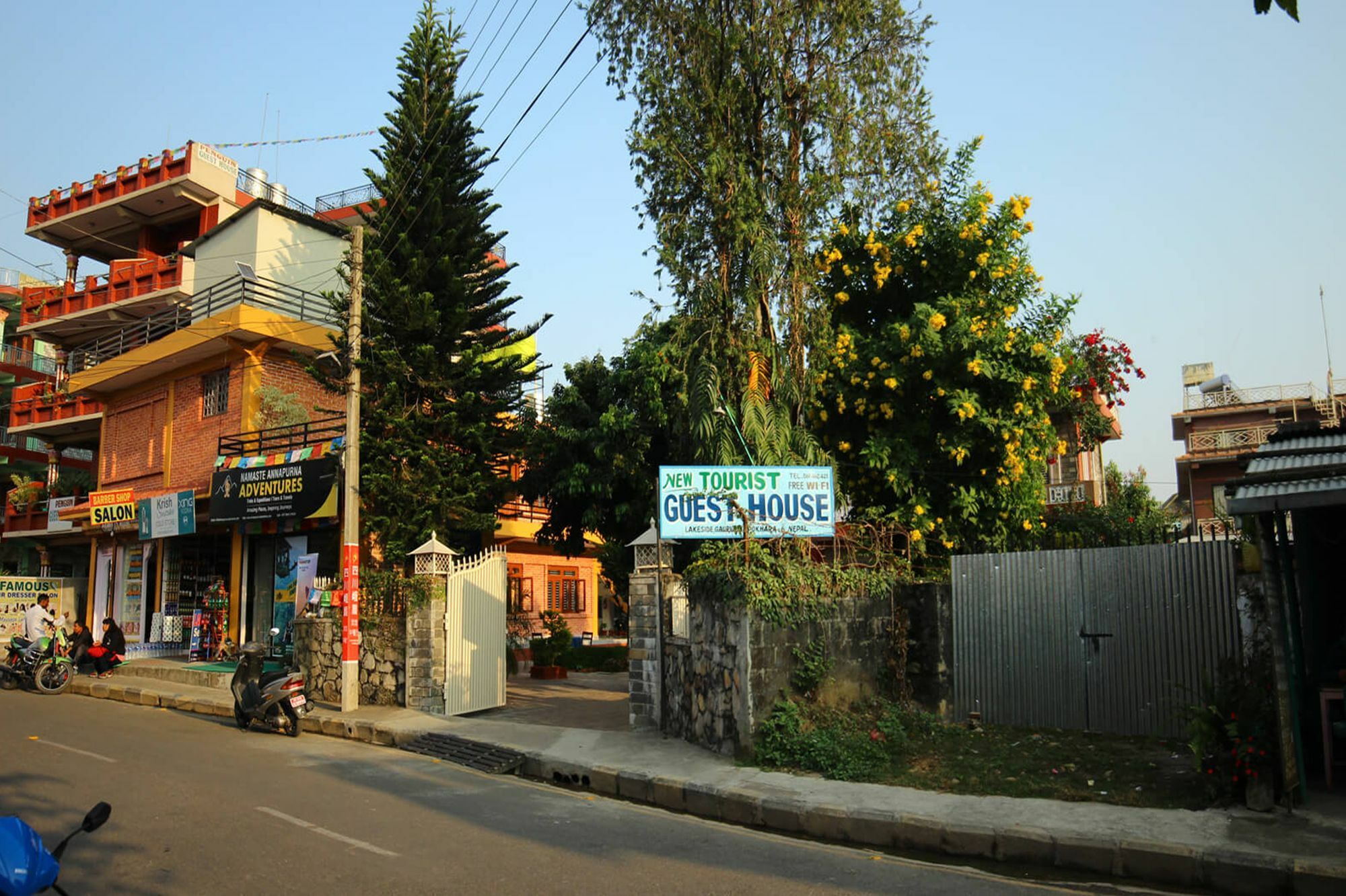 New Tourist Guest House Pokhara Exteriör bild