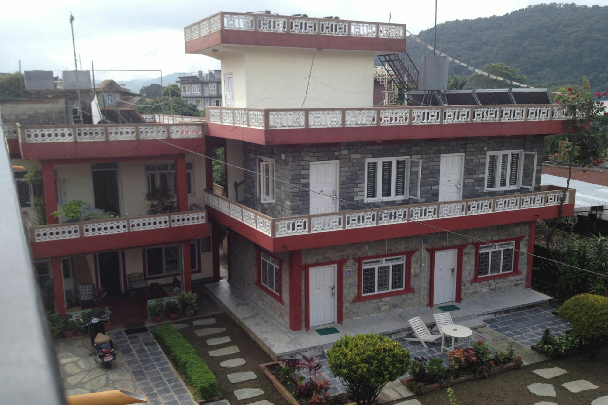 New Tourist Guest House Pokhara Exteriör bild
